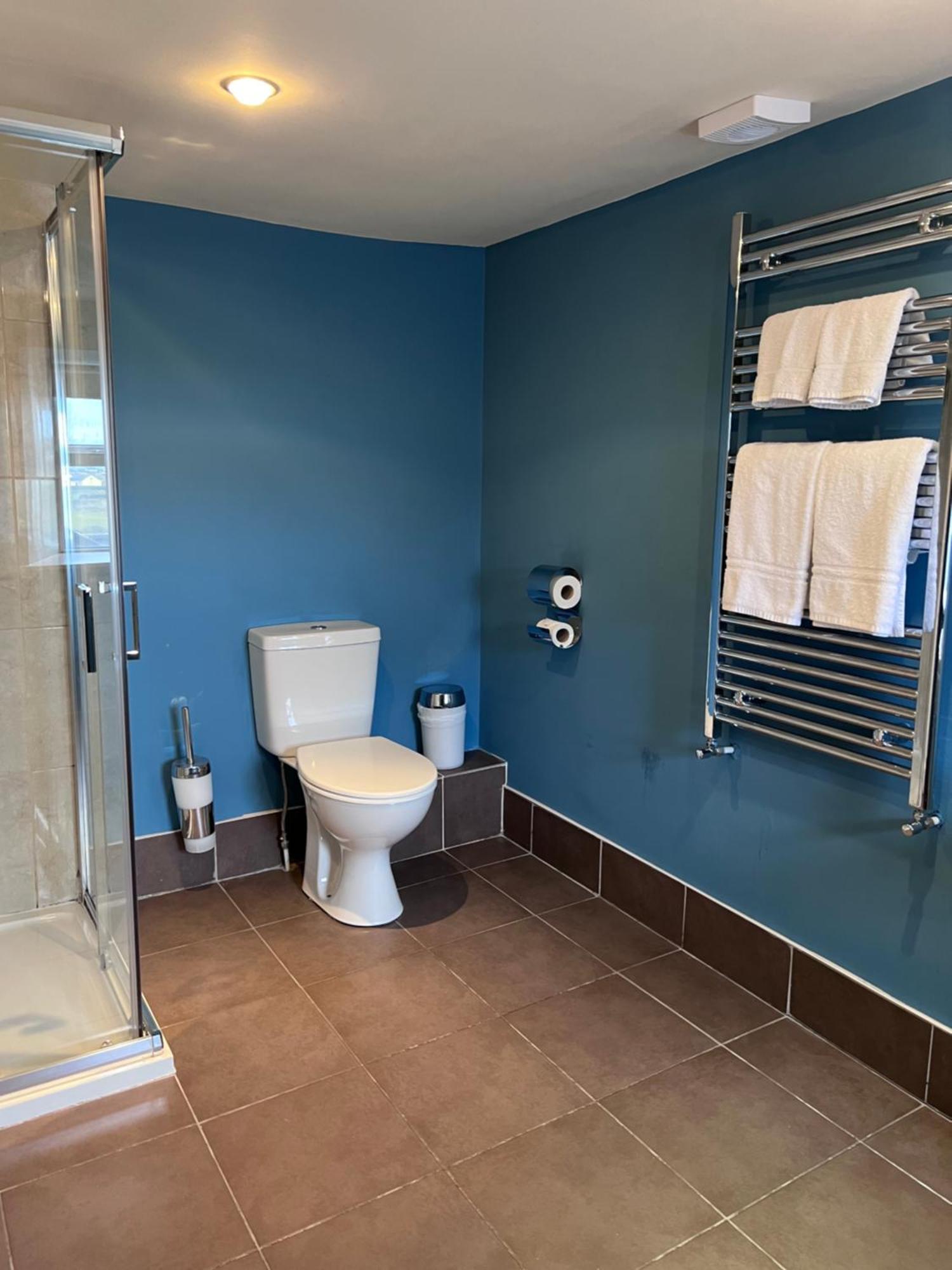 The Townhouse Bed and Breakfast Milltown Malbay Εξωτερικό φωτογραφία
