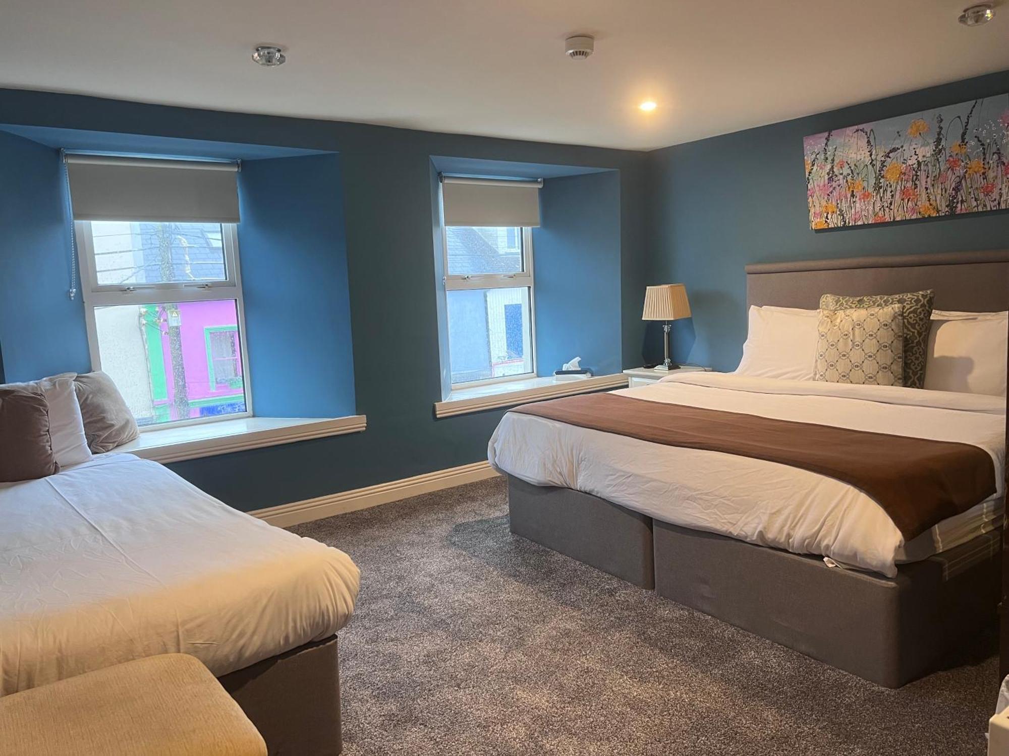 The Townhouse Bed and Breakfast Milltown Malbay Εξωτερικό φωτογραφία