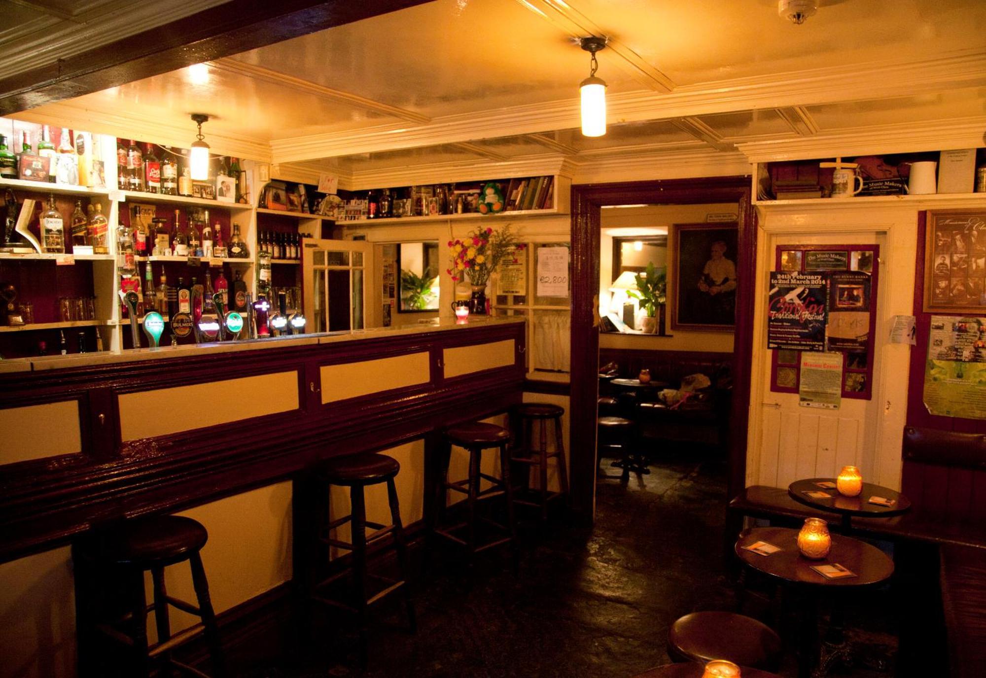 The Townhouse Bed and Breakfast Milltown Malbay Εξωτερικό φωτογραφία