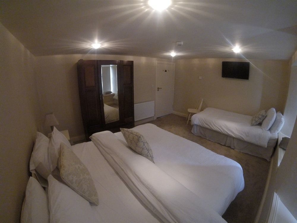 The Townhouse Bed and Breakfast Milltown Malbay Εξωτερικό φωτογραφία